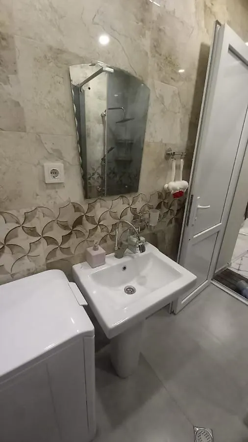 טביליסי Apartamenti Vazisubani דירה